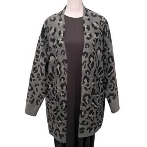 3045 NWT EVOLUTION by CYRUS Slate Cheetah Cardigan in XL
